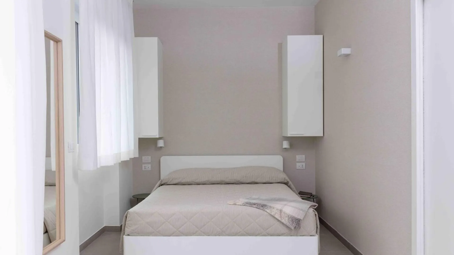 Cirene Apartments Milano Italy