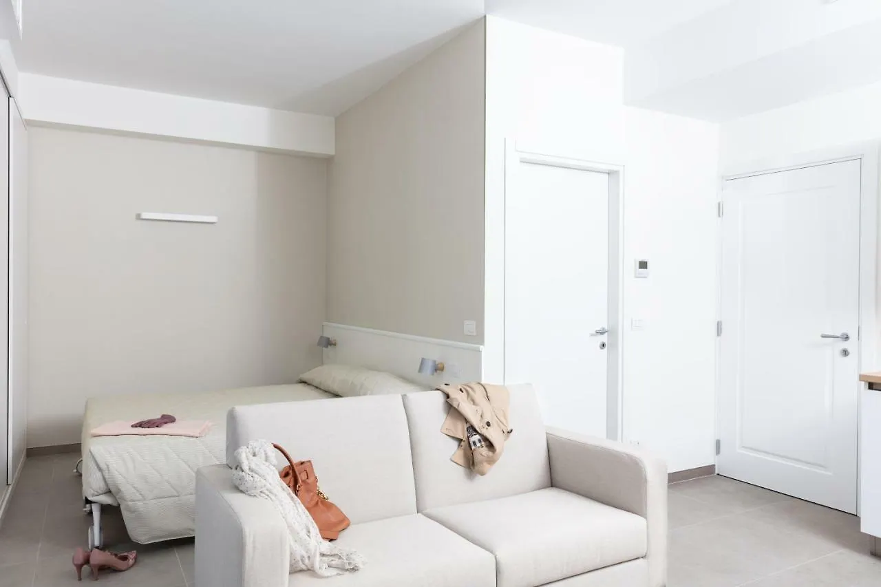 Cirene Apartments Milano 0*, Milan